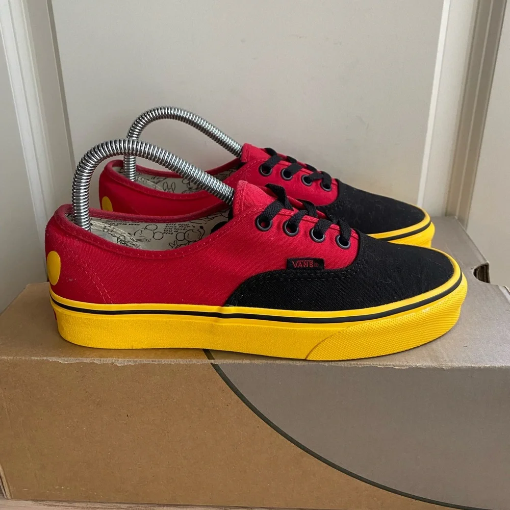Vans X Disney 90th Anniversary Mickey Mouse Red Yellow Authentic Size M 6- W 7.5 - Picture 4 of 13